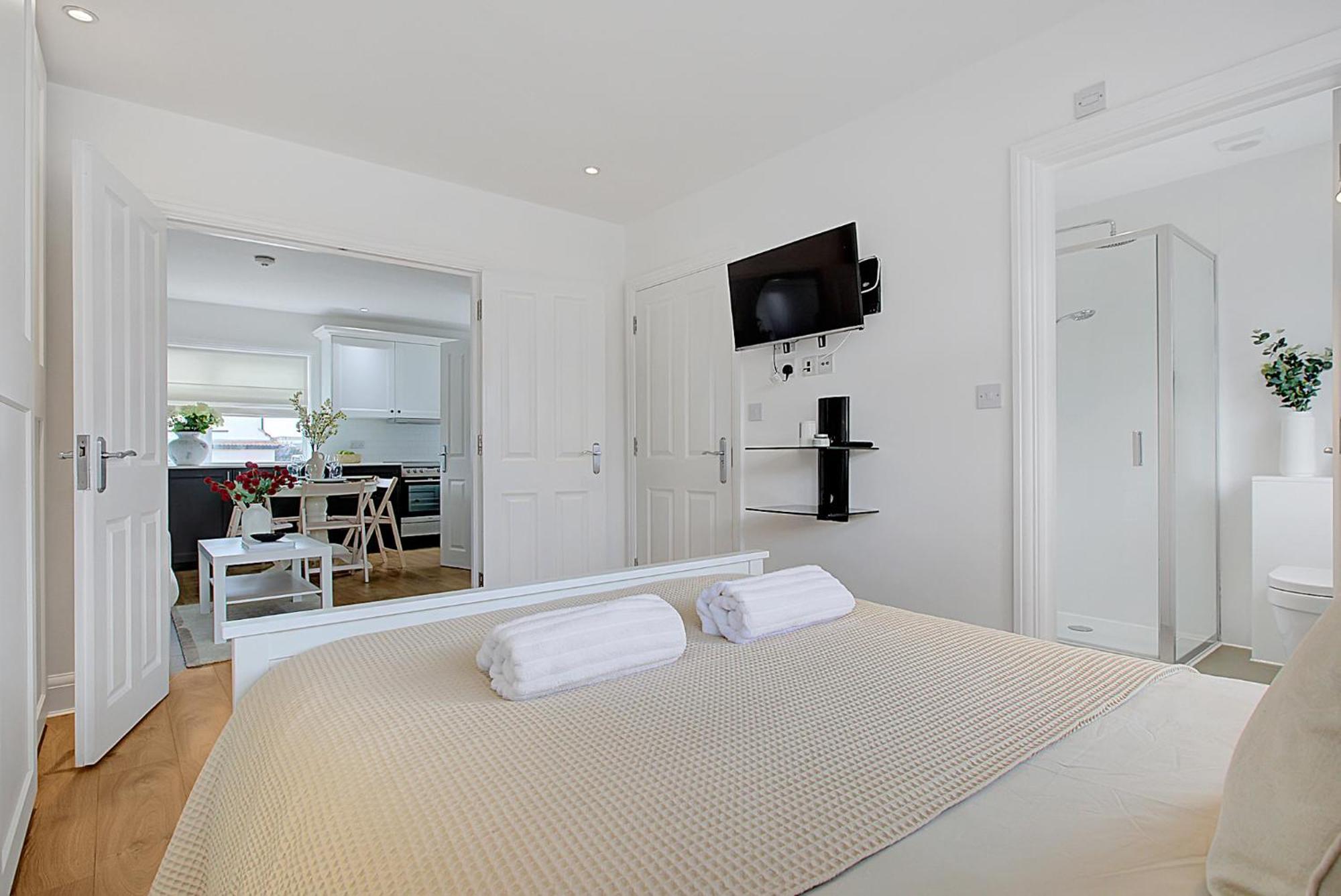 Quality Apartments Close To Tube ヘンドン エクステリア 写真